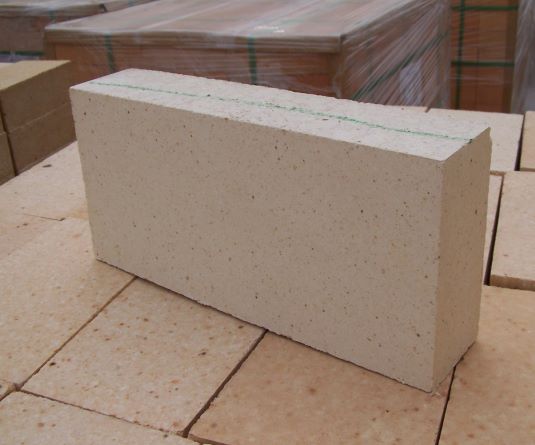 Why Mullite Brick Excels in Carbon Reactor Hot Face Linings?